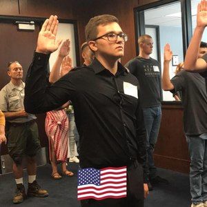 Meet your Posher, Martin